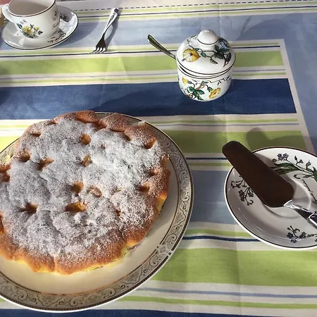 Alojamento de Acomodação e Pequeno-almoço Le Palme