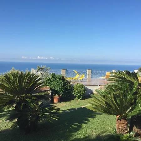 Le Palme Bed and breakfast
