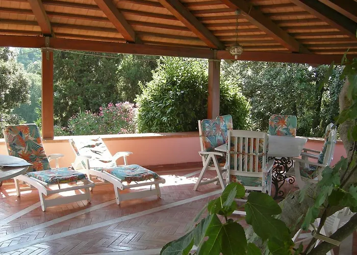 Le Palme Bed and Breakfast Ameglia