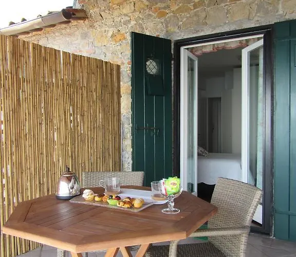 Bed and Breakfast Le Palme Ameglia